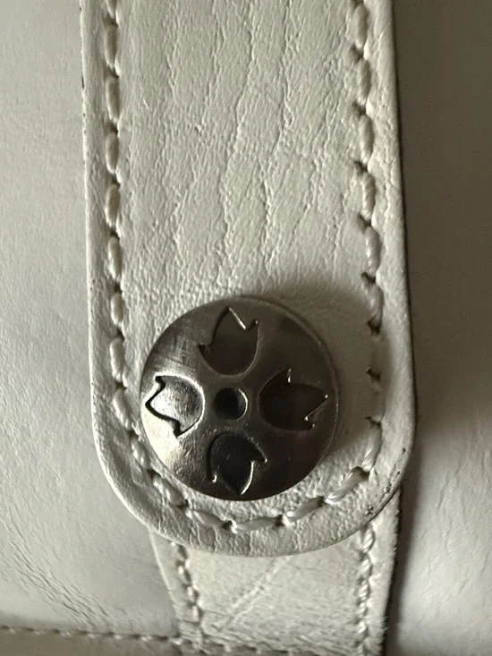 Patricia Nash White Leather Crossbody Bag with Card Holder - Picture 4 of 12